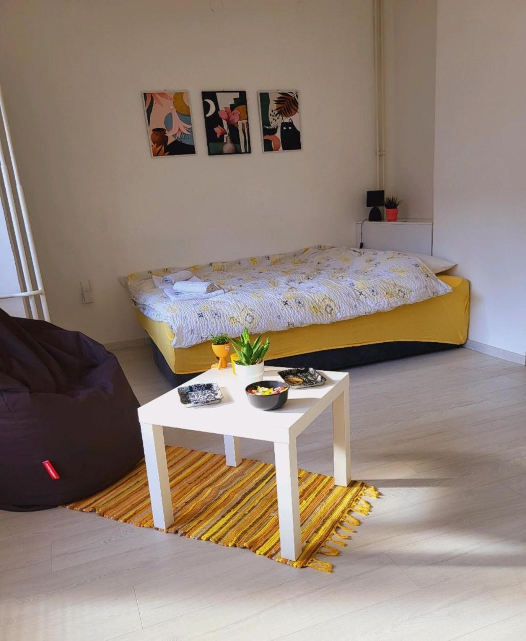 City Center White Apartment! Skopje Buitenkant foto
